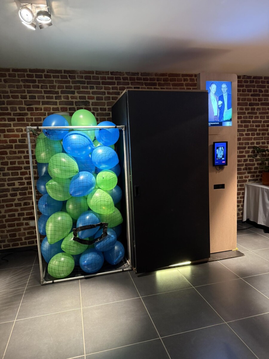 animation-photo-paf-box-belgique Animation Photobooth PAF Box pour la fête du personnel Santis & VP Pharma